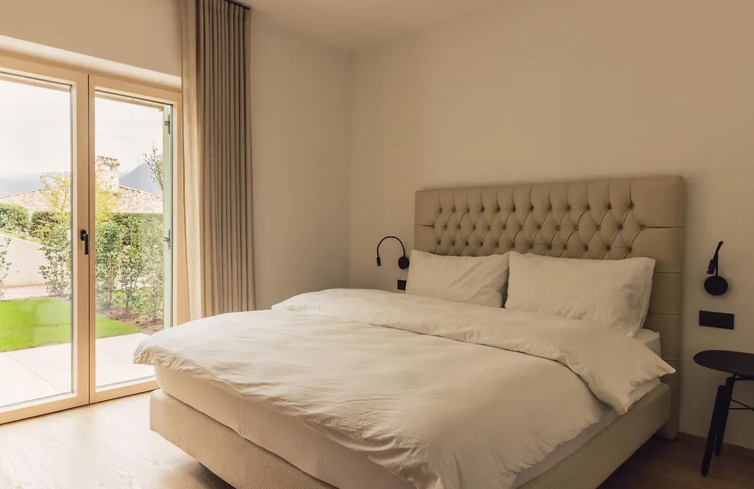 Pomella'S Guesthouse-1